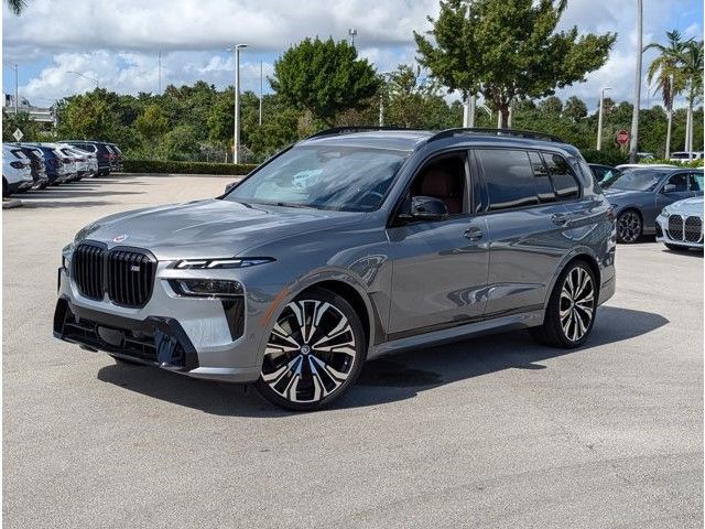 2023 BMW X7 M60i