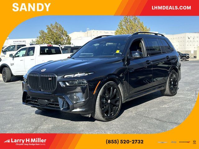 2023 BMW X7 M60i