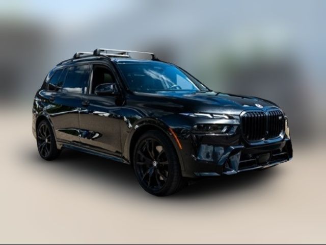 2023 BMW X7 M60i
