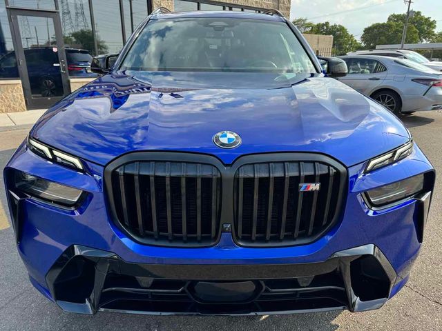 2023 BMW X7 M60i