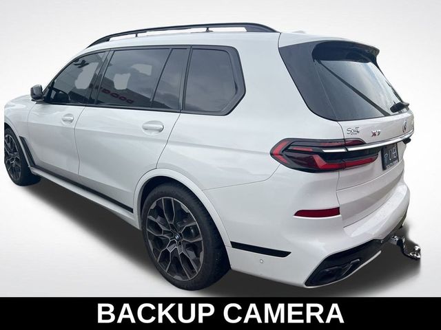 2023 BMW X7 M60i