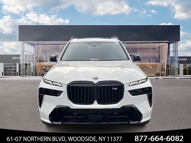 2023 BMW X7 M60i