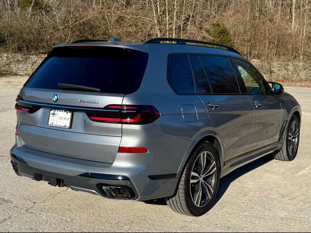 2023 BMW X7 M60i