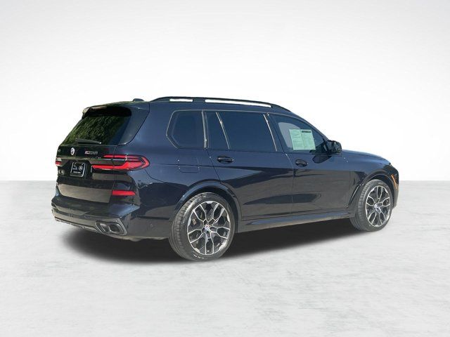 2023 BMW X7 M60i