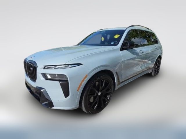 2023 BMW X7 M60i