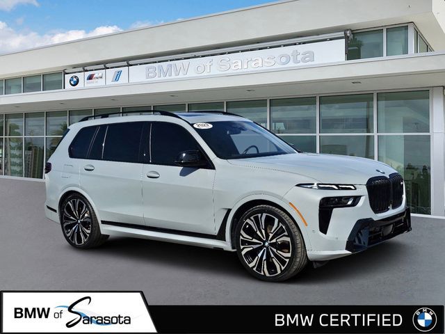 2023 BMW X7 M60i