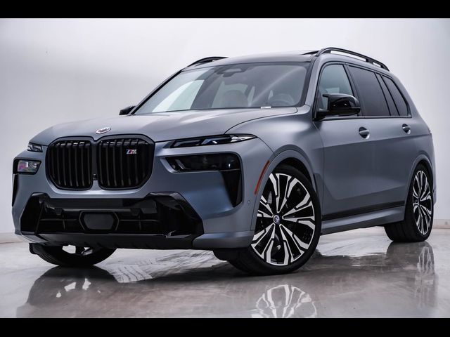 2023 BMW X7 M60i