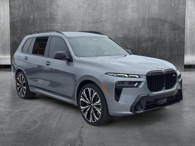 2023 BMW X7 M60i