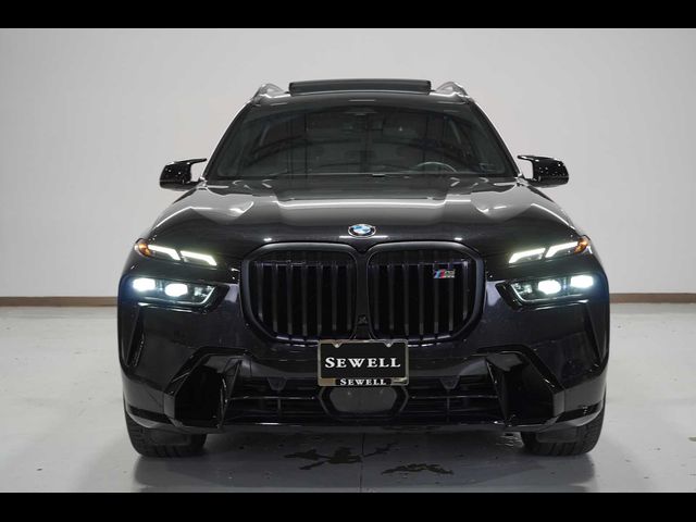 2023 BMW X7 M60i