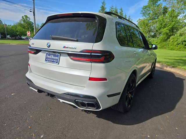 2023 BMW X7 M60i