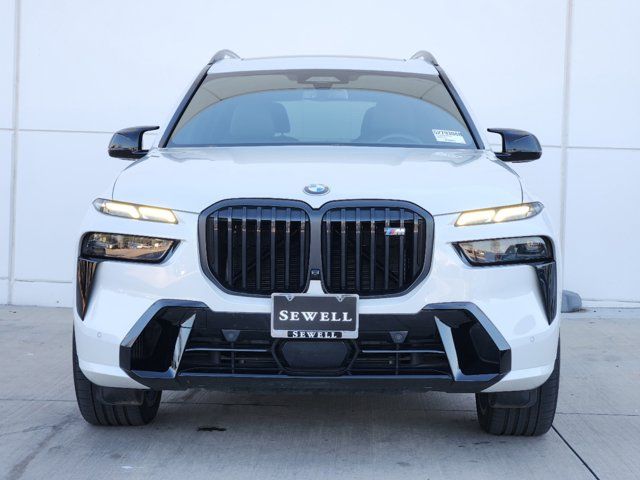 2023 BMW X7 M60i