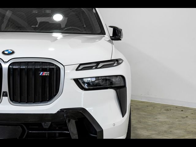 2023 BMW X7 M60i