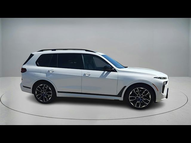 2023 BMW X7 M60i