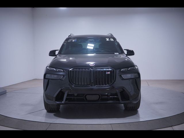 2023 BMW X7 M60i