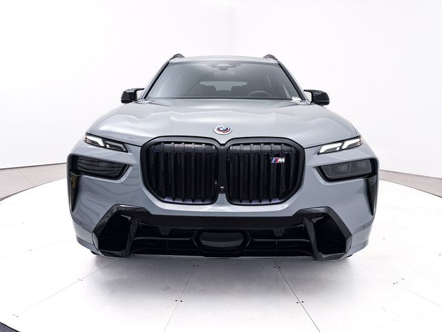 2023 BMW X7 M60i
