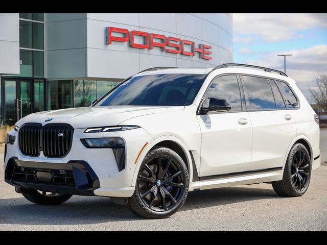 2023 BMW X7 M60i