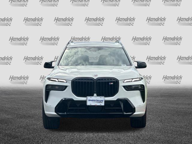 2023 BMW X7 M60i