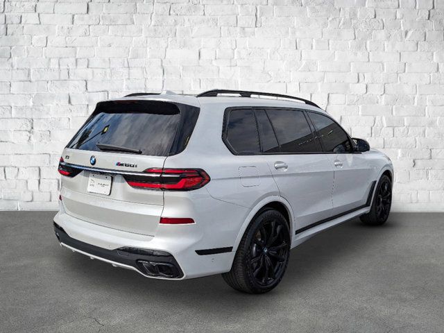 2023 BMW X7 M60i