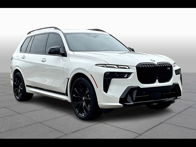 2023 BMW X7 M60i