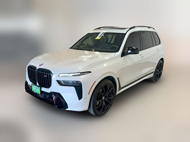 2023 BMW X7 M60i