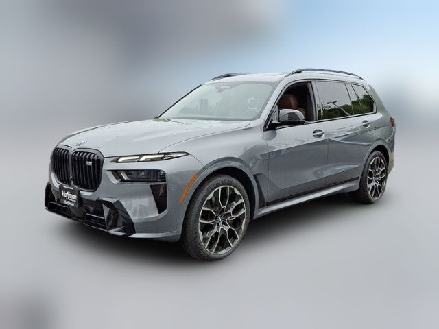 2023 BMW X7 M60i