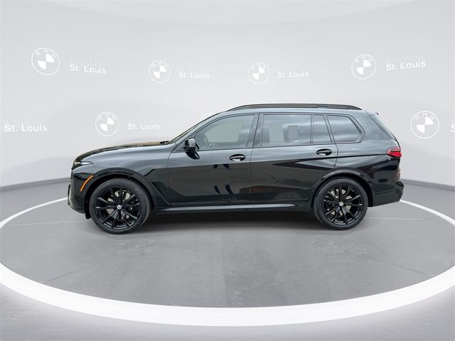 2023 BMW X7 M60i