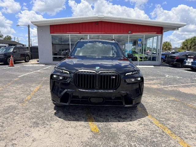 2023 BMW X7 M60i