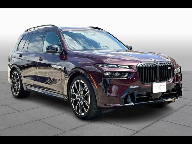 2023 BMW X7 M60i