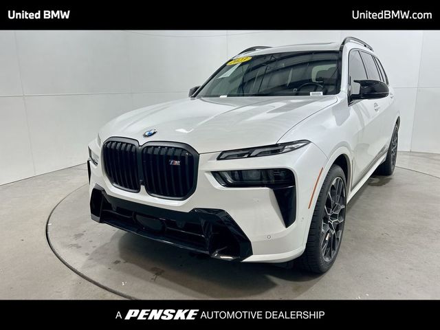 2023 BMW X7 M60i