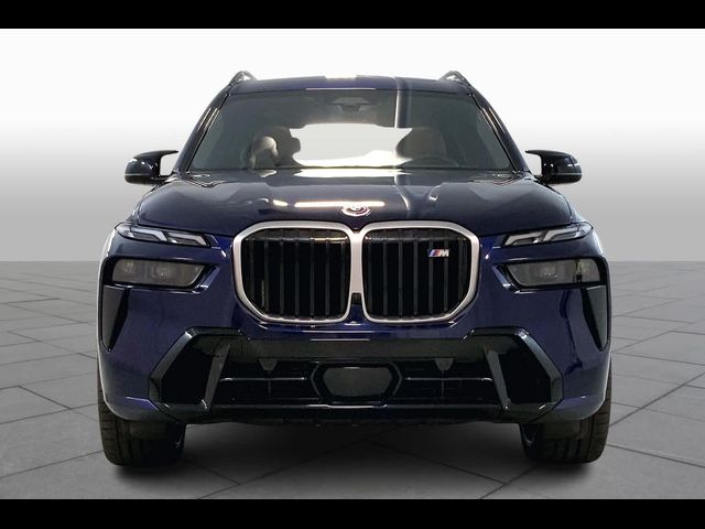 2023 BMW X7 M60i