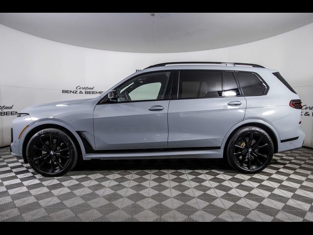 2023 BMW X7 M60i