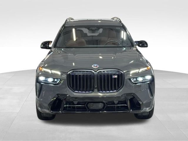 2023 BMW X7 M60i