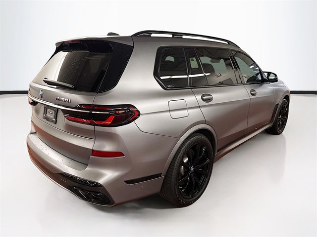 2023 BMW X7 M60i