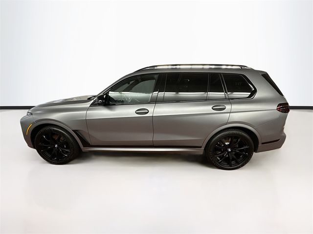 2023 BMW X7 M60i