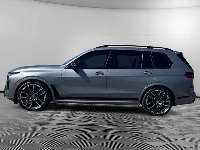 2023 BMW X7 M60i