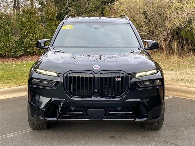 2023 BMW X7 M60i