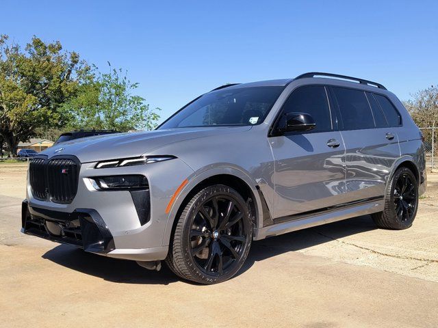 2023 BMW X7 M60i