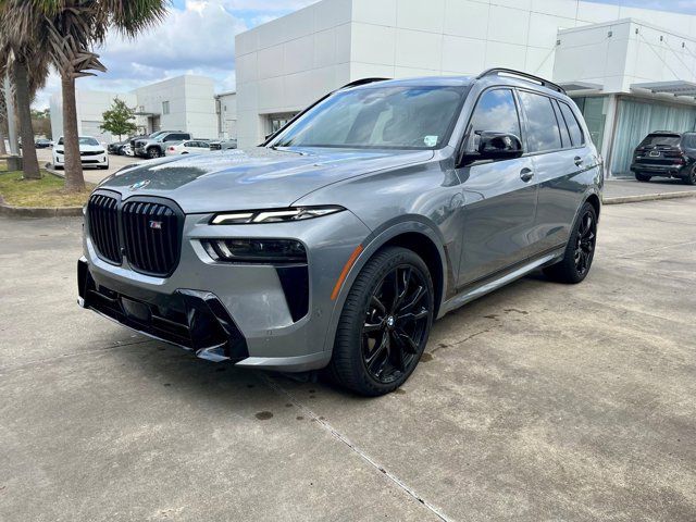 2023 BMW X7 M60i