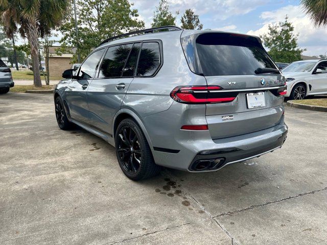 2023 BMW X7 M60i