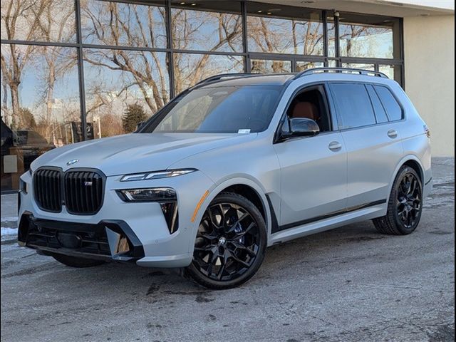 2023 BMW X7 M60i