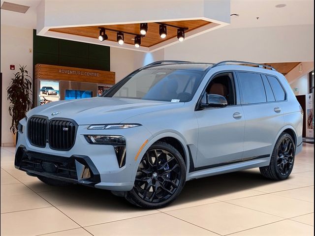 2023 BMW X7 M60i