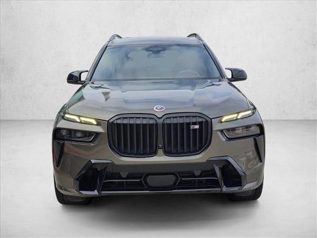 2023 BMW X7 M60i