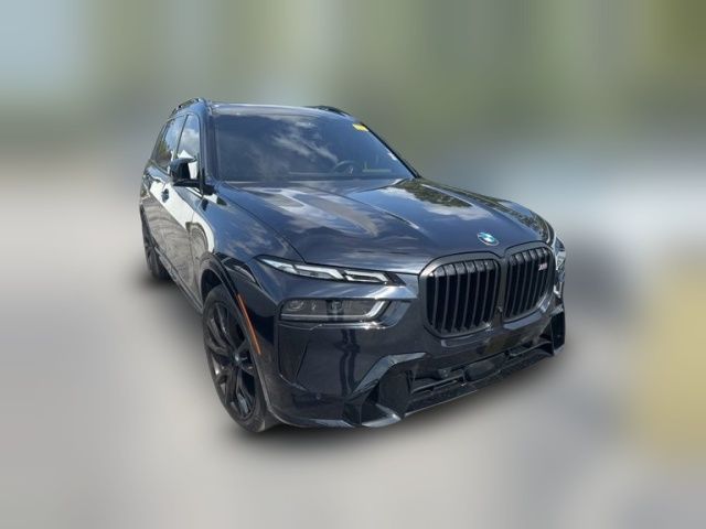 2023 BMW X7 M60i