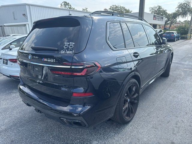 2023 BMW X7 M60i