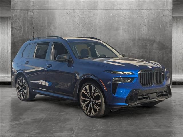 2023 BMW X7 M60i