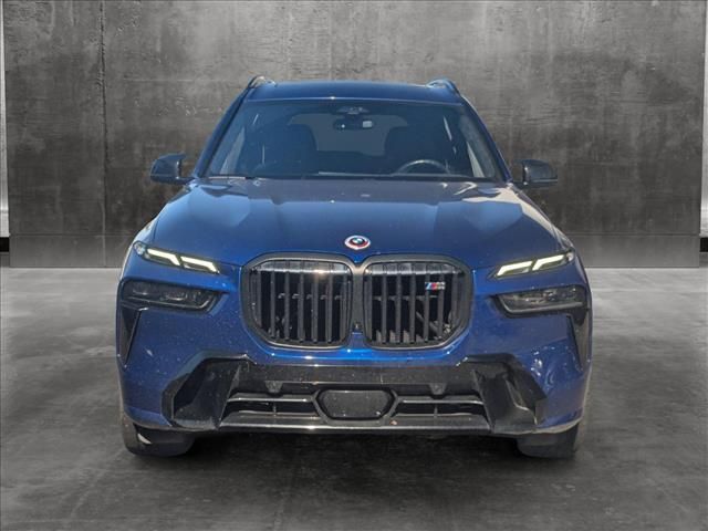 2023 BMW X7 M60i