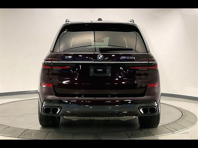 2023 BMW X7 M60i