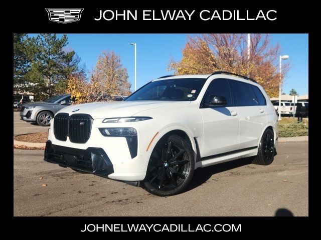 2023 BMW X7 M60i