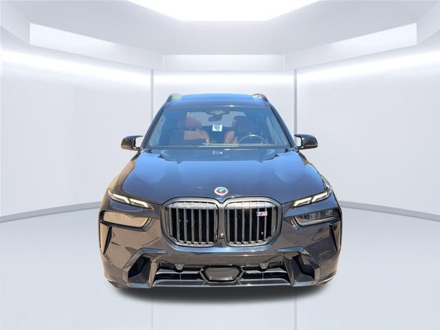 2023 BMW X7 M60i