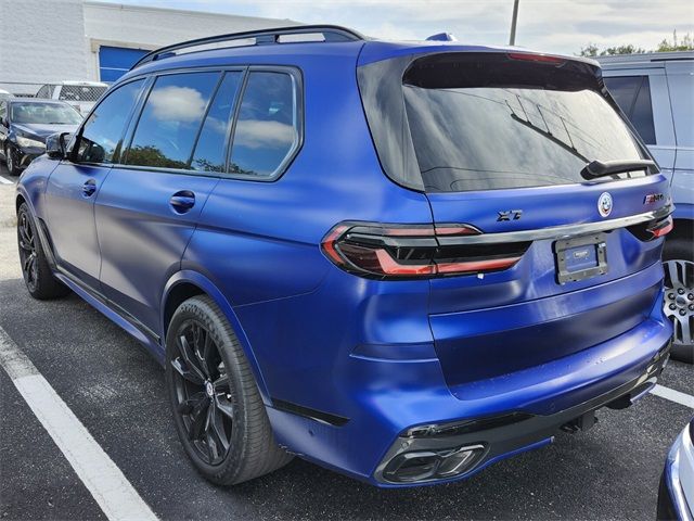 2023 BMW X7 M60i